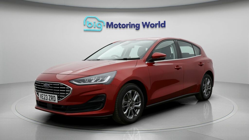 Ford Focus Titanium Red #3