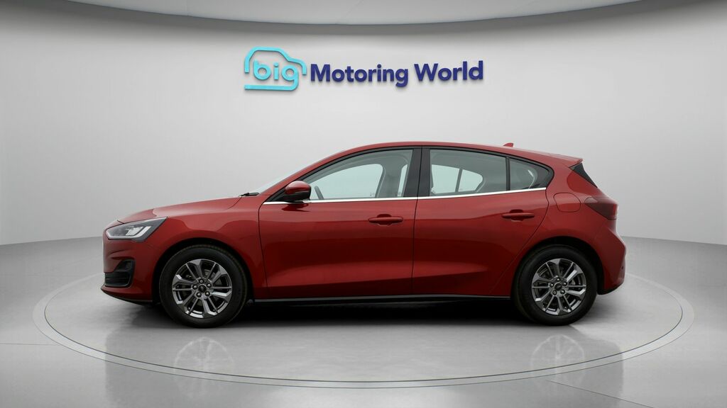 Ford Focus Titanium Red #4