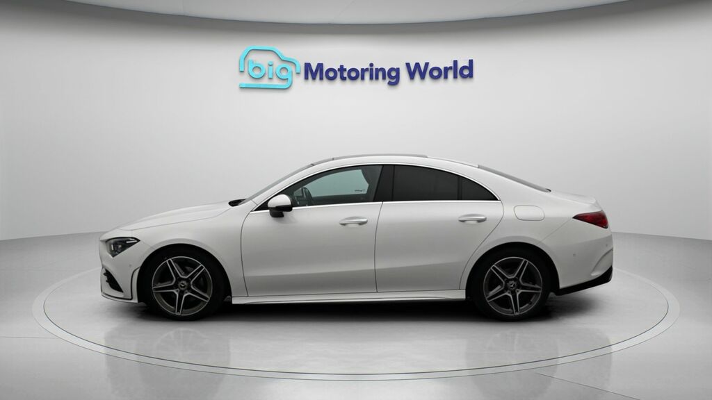 Mercedes-Benz CLA Class Cla 200 Amg Line Premium Tip Black #4
