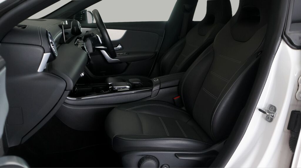 Mercedes-Benz CLA Class 1.3L Amg Line Black #14