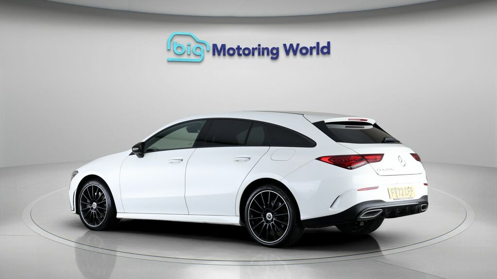 Mercedes-Benz CLA Class Amg Line Night Edition White #5