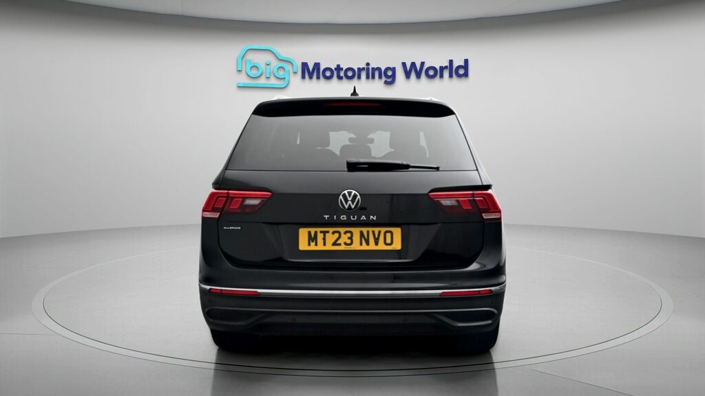Volkswagen Tiguan Allspace Life Black #6