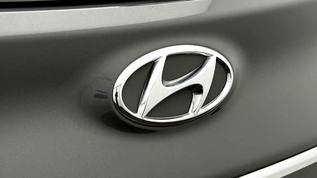 Hyundai Kona Ultimate Red #19