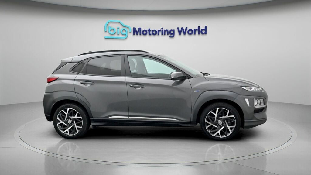 Hyundai Kona Ultimate Red #8