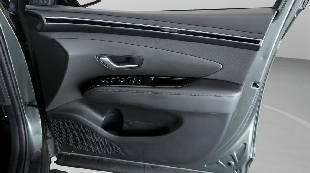 Hyundai Tucson Se Connect Black #14