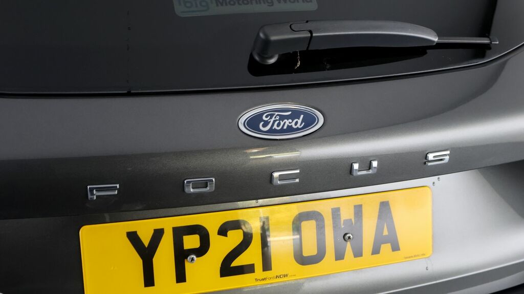 Ford Focus Titanium 1.0 Hybrid 125Ps Grey #20
