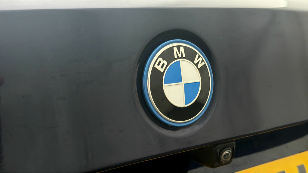BMW 3 Series 330E Xdrive M Sport Step Pro Pack White #19