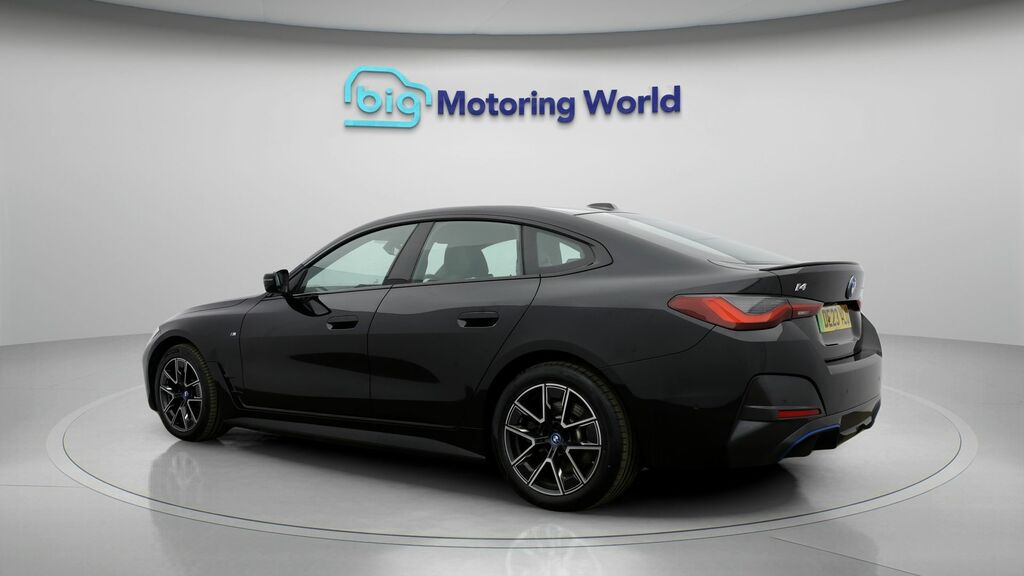BMW i4 M Sport Black #5