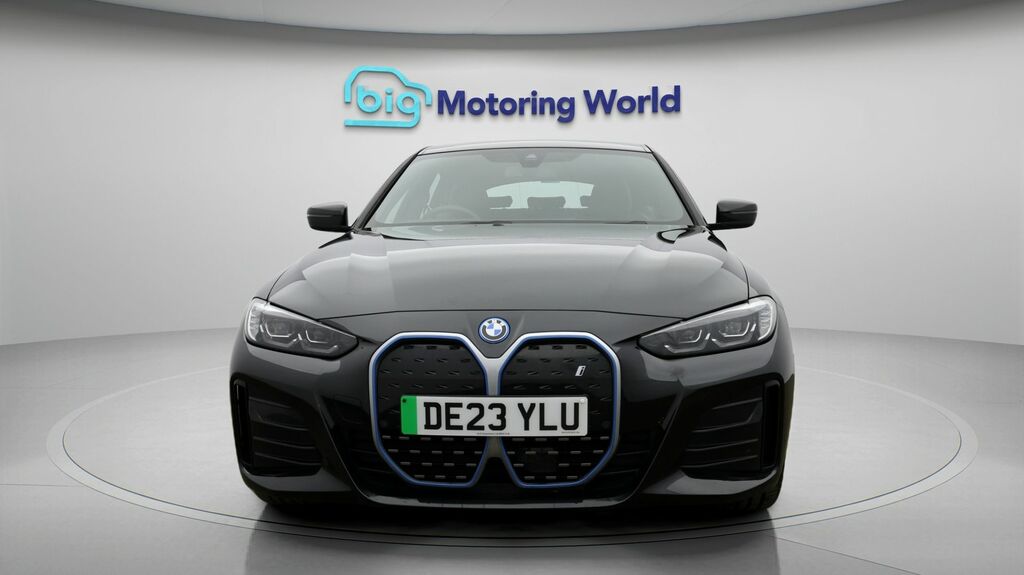 BMW i4 M Sport Black #2