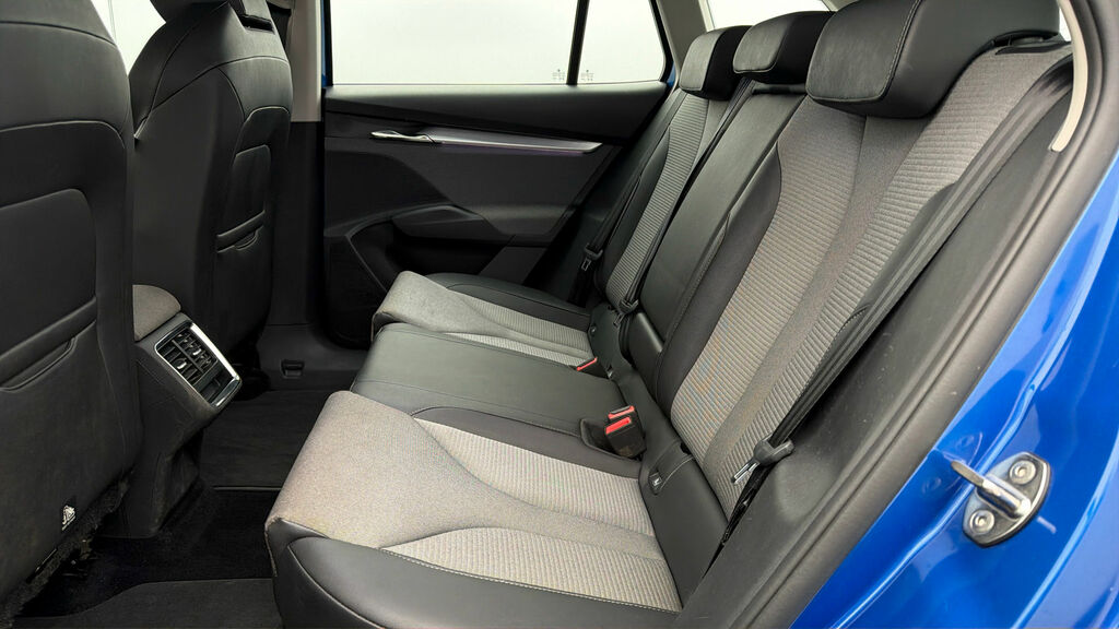 Skoda ENYAQ 60 Black #15