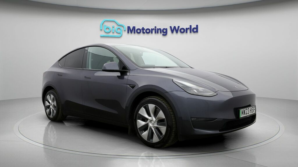 Tesla Model Y Long Range Grey