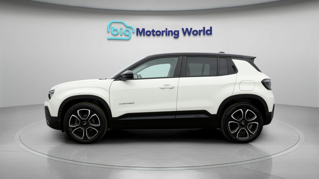 Jeep Avenger Summit Black #4