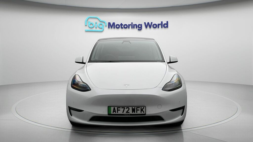 Tesla Model Y Long Range White #2