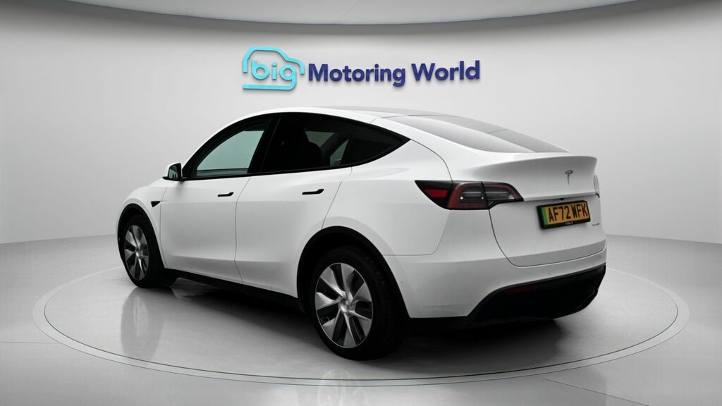 Tesla Model Y Long Range White #5
