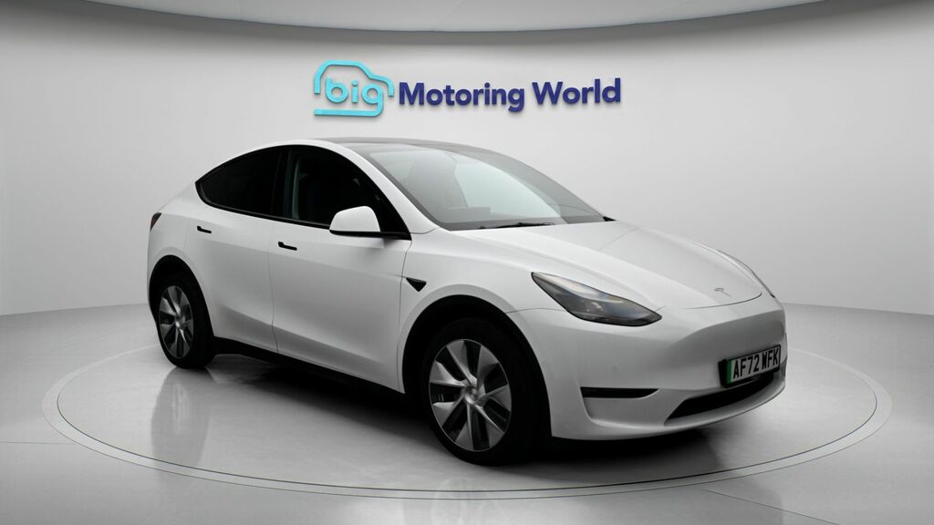 Tesla Model Y Long Range White