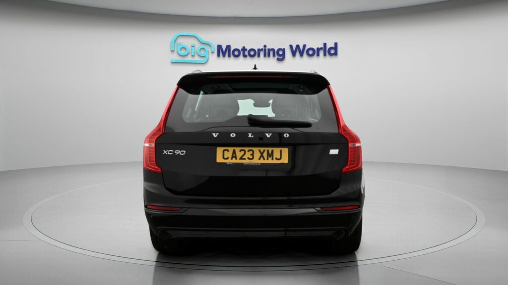 Volvo XC90 Plus Black #6