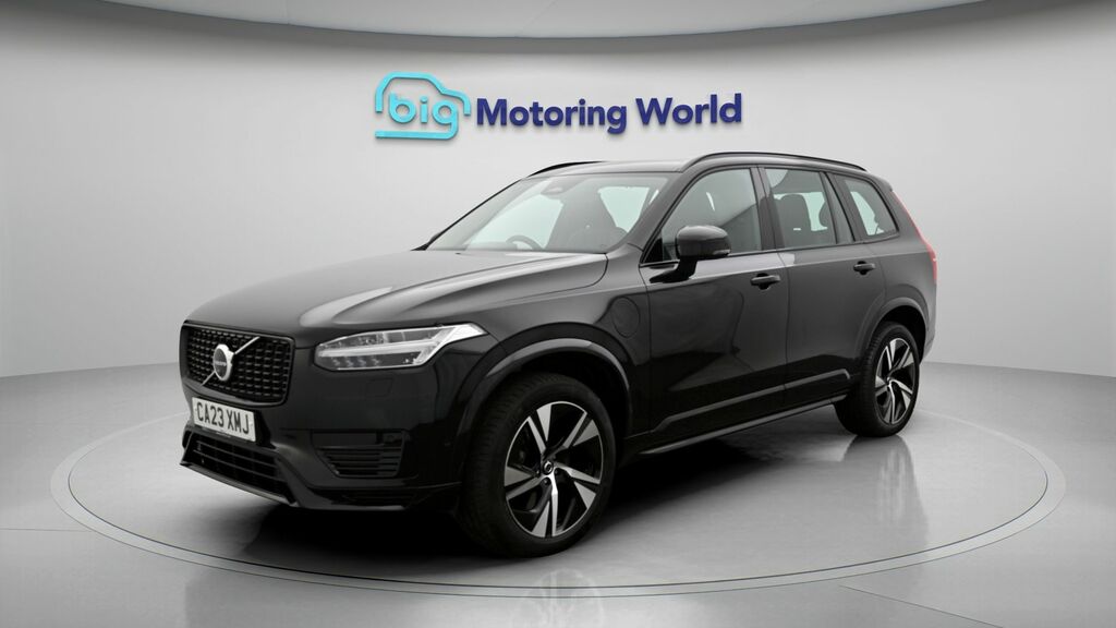 Volvo XC90 Plus Black #3