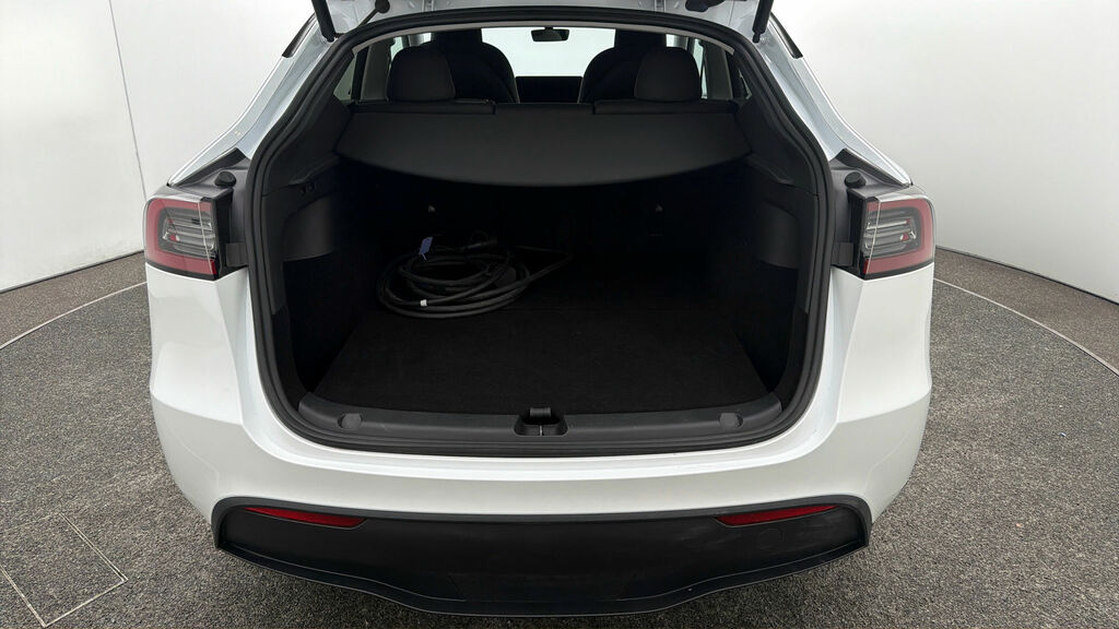 Tesla Model Y Suv Rwd 346 Ps White #16