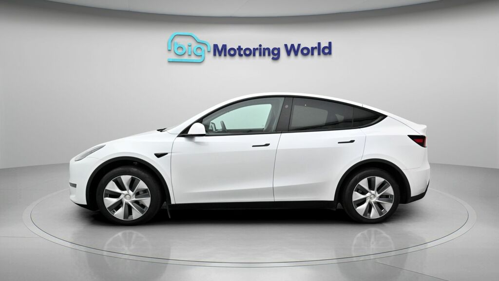 Tesla Model Y Long Range White #4