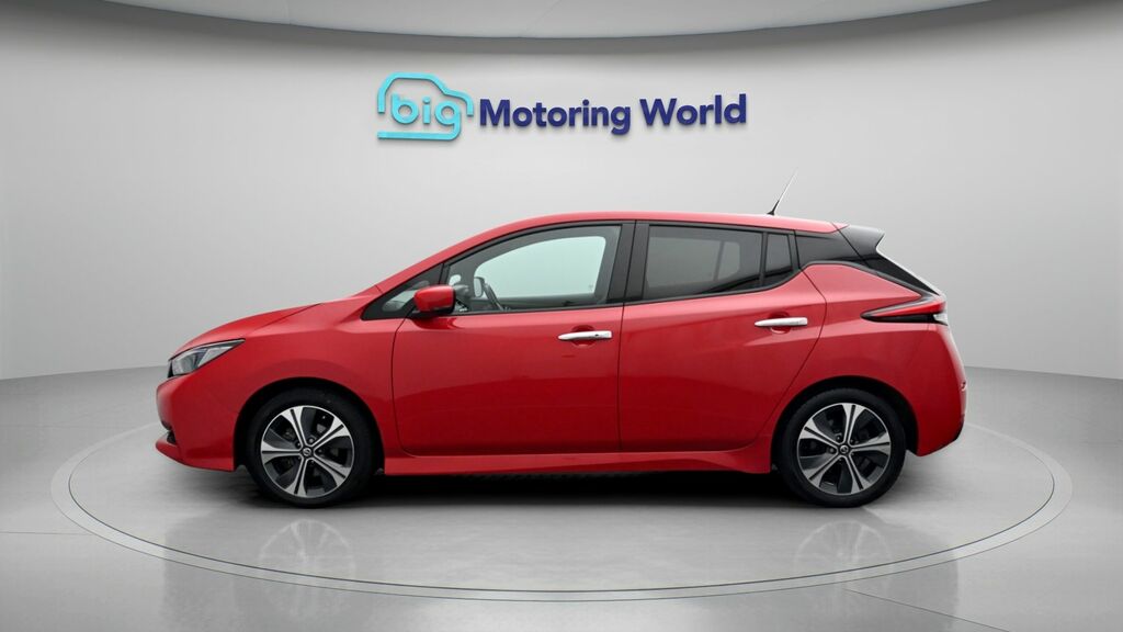 Nissan Leaf N-connecta Red #4