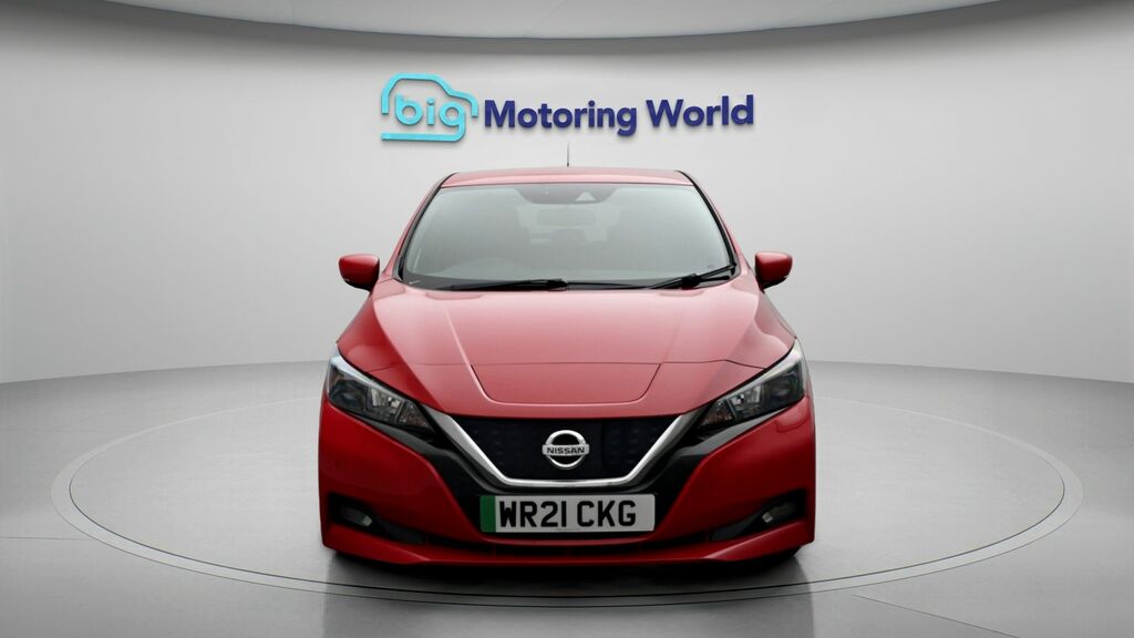 Nissan Leaf N-connecta Red #2