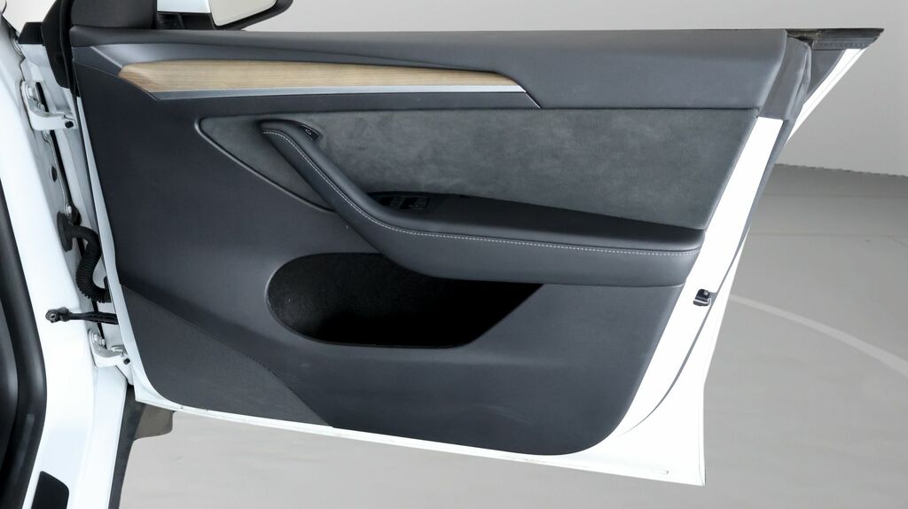 Tesla Model Y Suv Rwd 346 Ps White #14