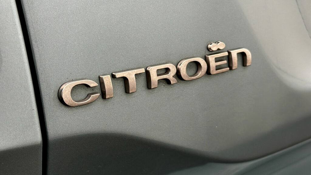 Citroen e-C4 100Kw Shine Plus 50Kwh Saloon Black #19