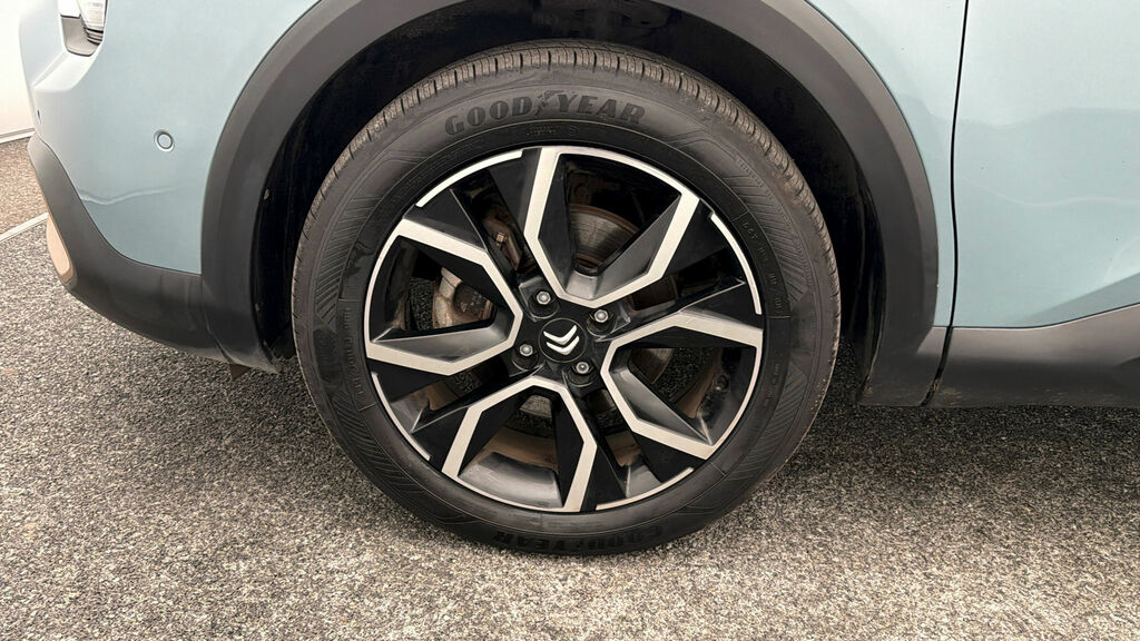 Citroen e-C4 100Kw Shine Plus 50Kwh Saloon Black #17