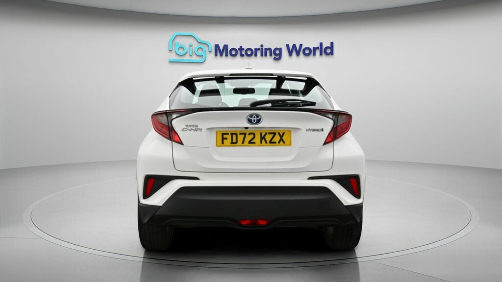 Toyota C-Hr Icon White #6
