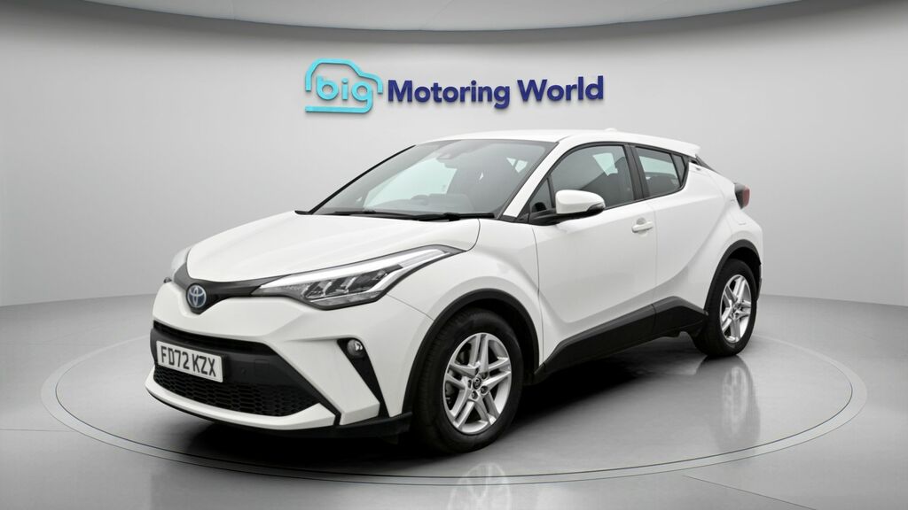 Toyota C-Hr Icon White #3