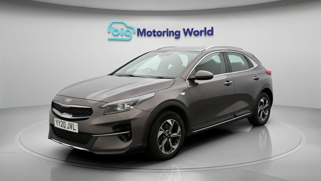 Kia Xceed 2 Brown #3