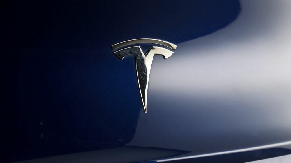 Tesla Model Y Suv Rwd 346 Ps Grey #20