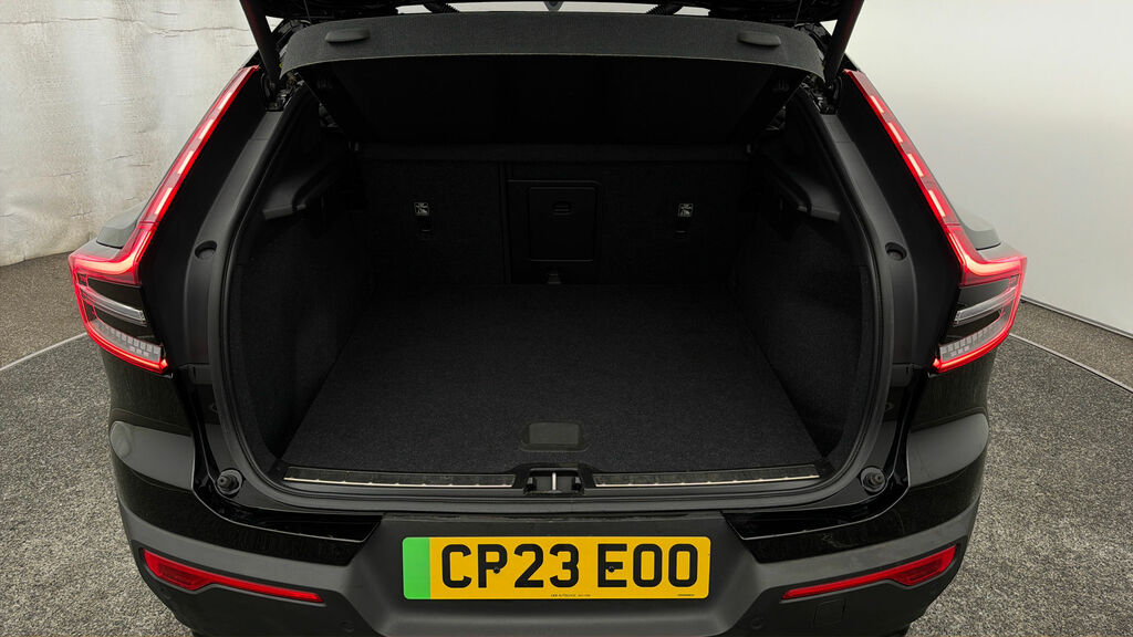 Volvo C40 C40 Recharge Twin Ev Awd White #16