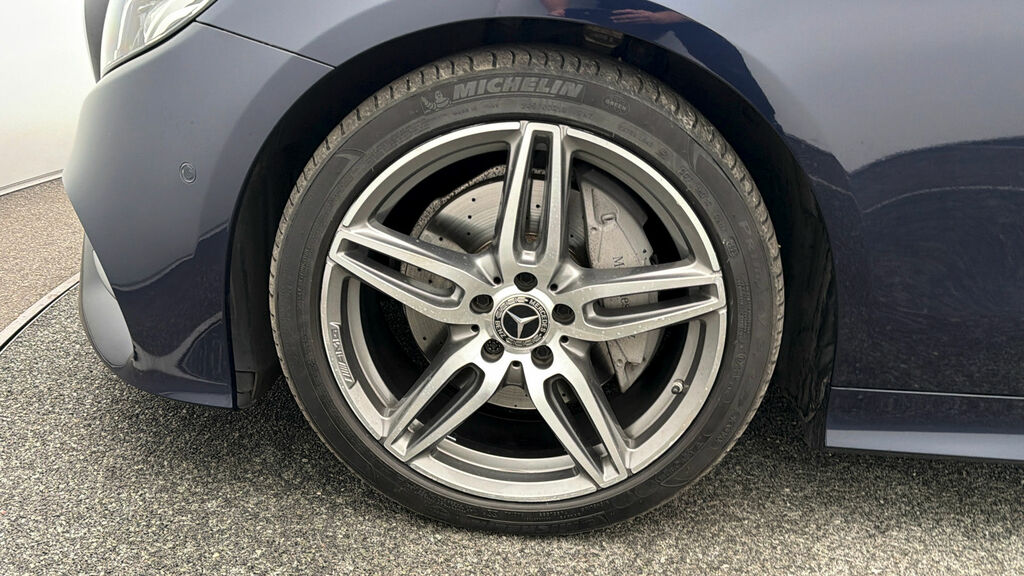 Mercedes-Benz E Class 3.0 E53h Biturbo Mhev Amg Premium Spds Tct 4Mati Black #17