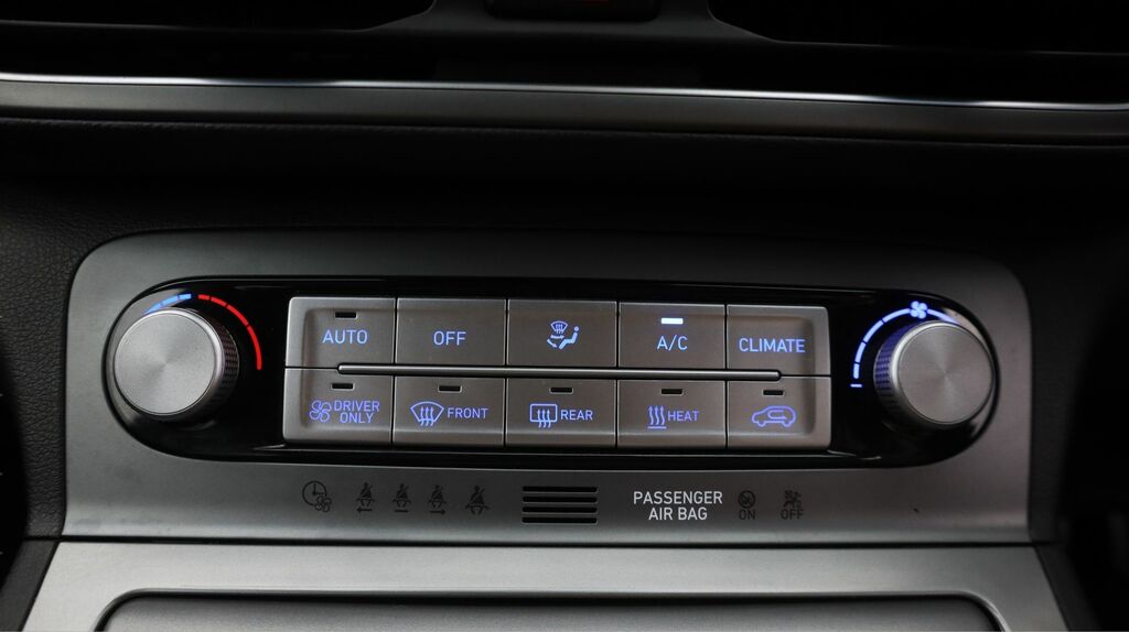 Hyundai Kona Premium Red #12