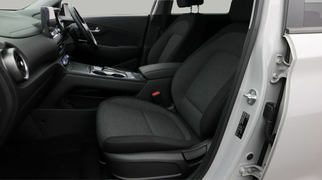 Hyundai Kona Premium Red #14