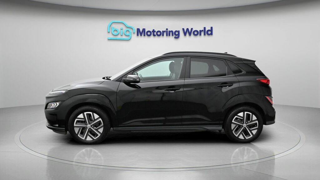 Hyundai Kona Ultimate Black #4