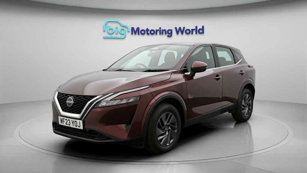 Nissan Qashqai Acenta Premium Red #3