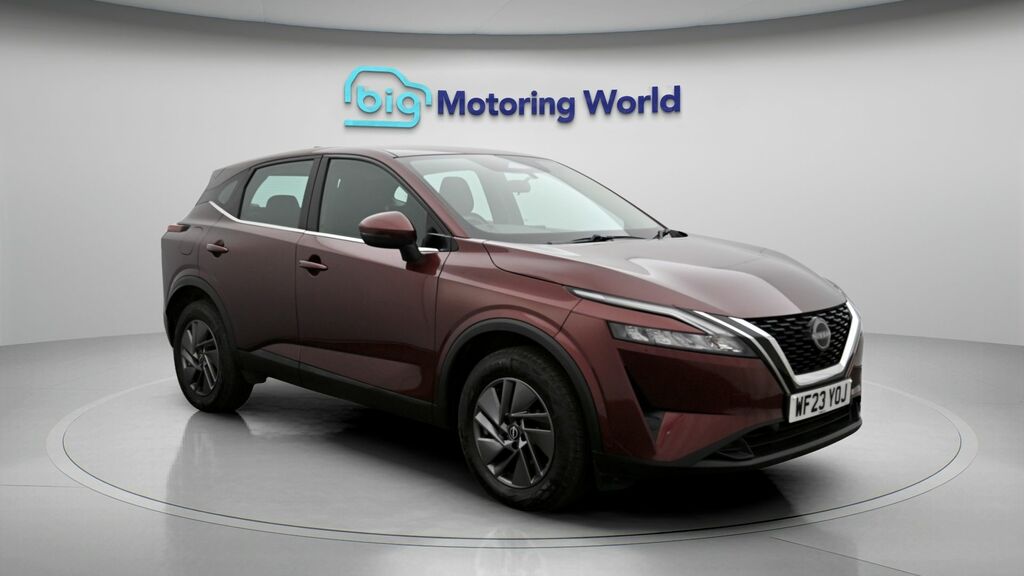 Nissan Qashqai Acenta Premium Red