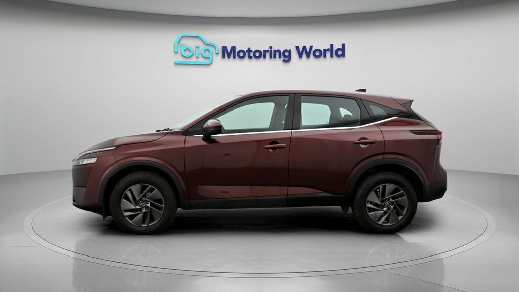 Nissan Qashqai Acenta Premium Red #4