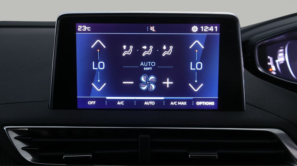 Peugeot 3008 1.2 Puretech Active Premium Red #11