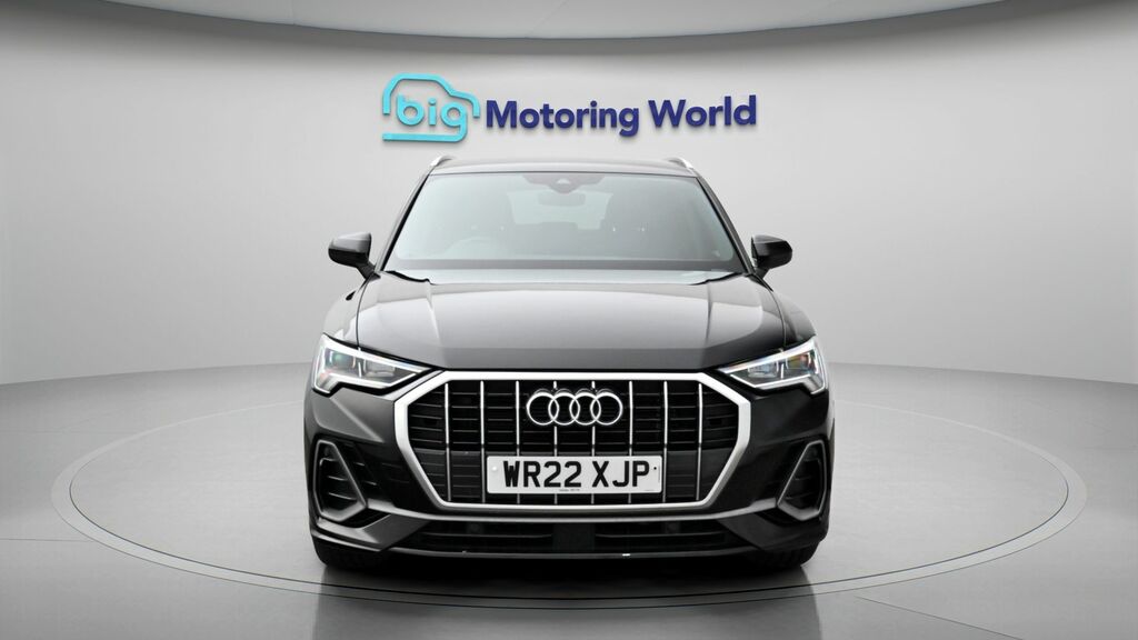 Audi Q3 S Line Black #2
