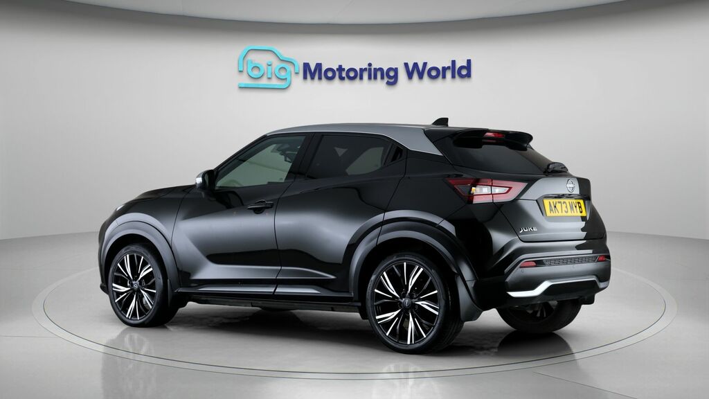 Nissan Juke Tekna Black #5
