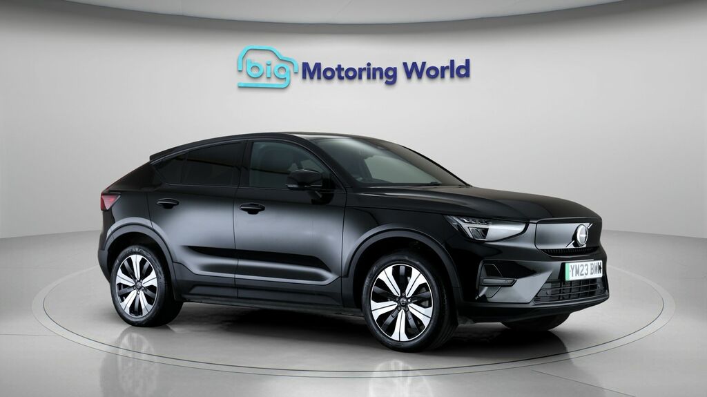 Volvo C40 Core Black