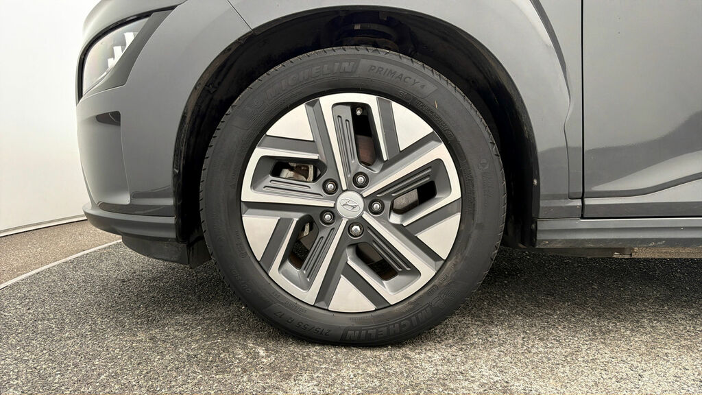 Hyundai Kona Ultimate Black #17
