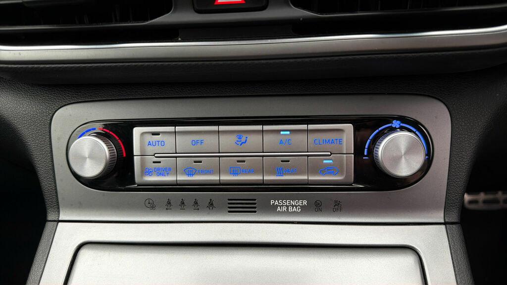 Hyundai Kona Ultimate Black #11