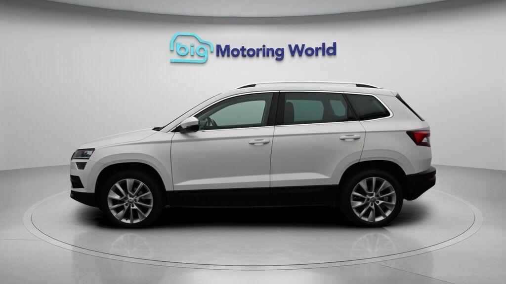 Skoda Karoq Se L White #4