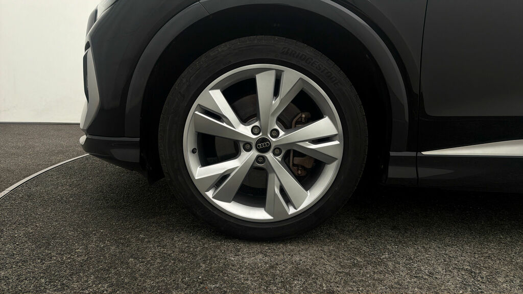 Audi Q4 E Tron Audi Q4 E-tron Sport 40 E-tron 150,00 Kw Grey #17