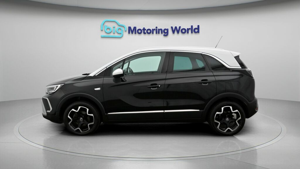 Vauxhall Crossland Ultimate Black #4