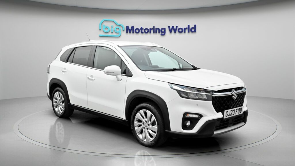 Suzuki S Cross Motion White